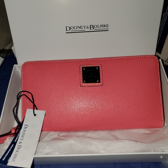 Dooney & Bourke Handbags - Donney & Bourke large Zip Around Saffiano Bubble Gum pink Leather Wallet